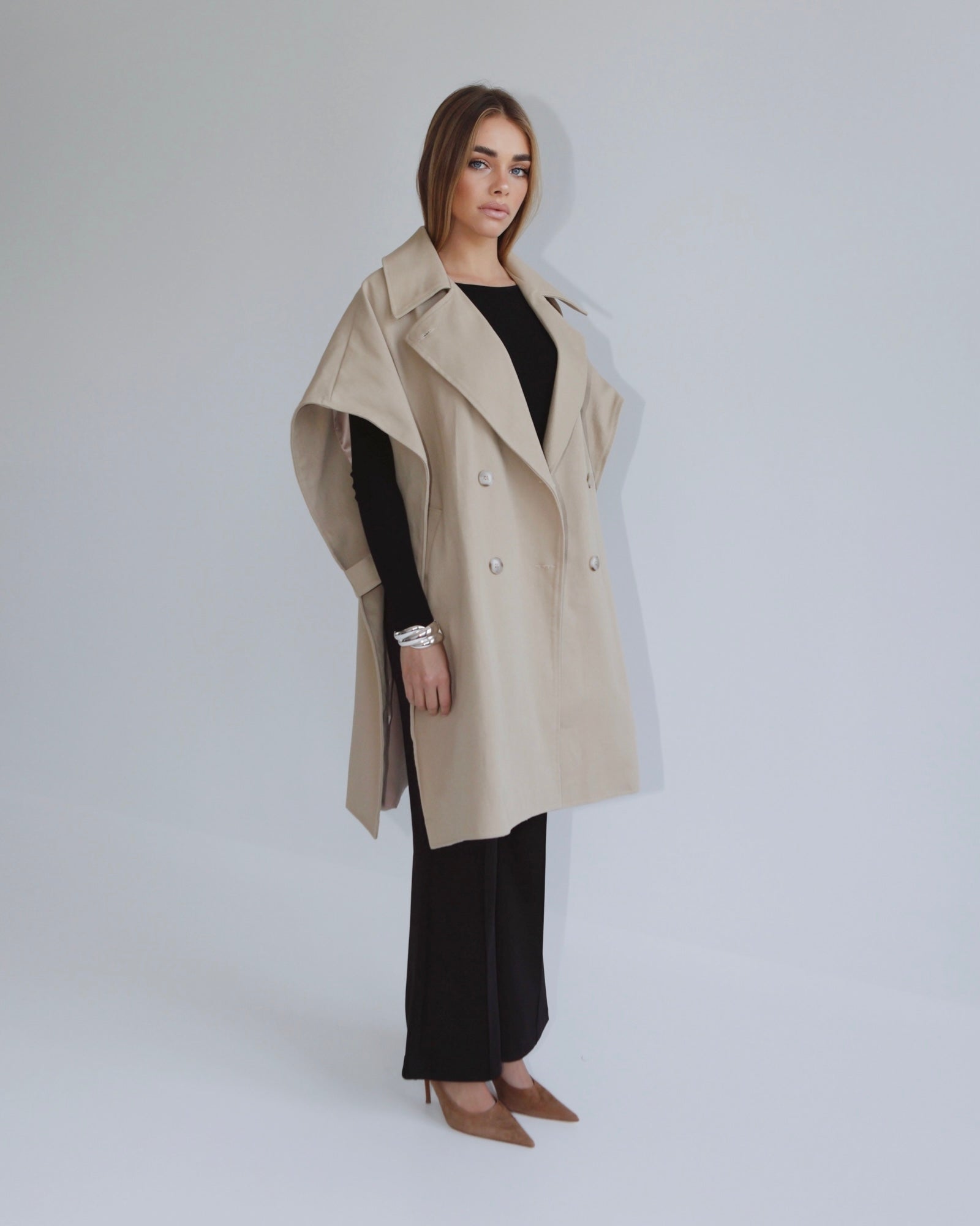 Catwalk Cape Tan